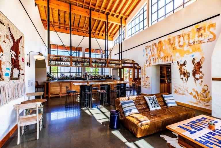 Texican Court by Valencia Hotel Group — photo 5