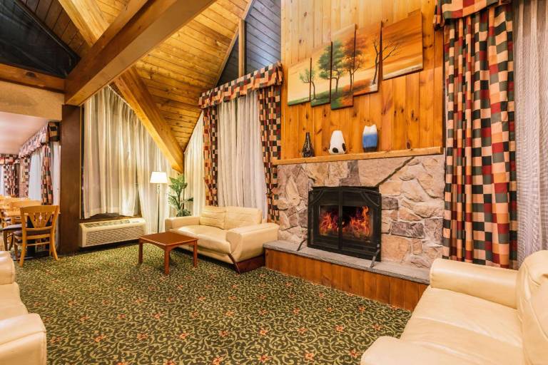 Days Inn by Wyndham Rutland/Killington Area — photo 3