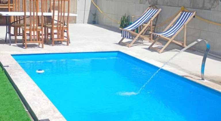 Vacation home with pool — photo 4