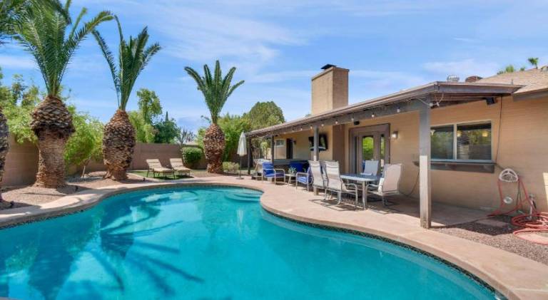 Charming vacation home with pool | Suitable for remote work | Pets allowed — photo 3