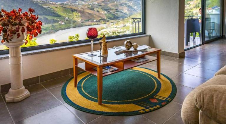 House with garden, patio & grill in Viseu