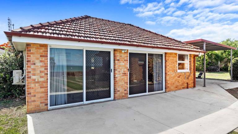 Cottage  Hervey Bay
