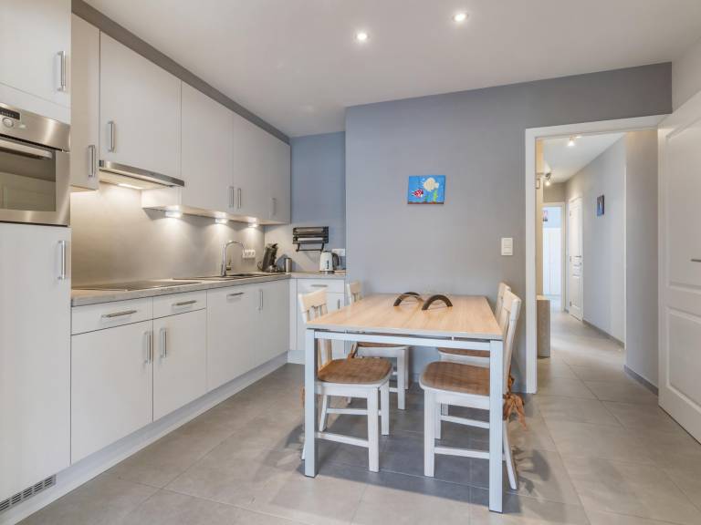 Lovely rental apartment with patio | Beach nearby | Pets allowed — photo 3