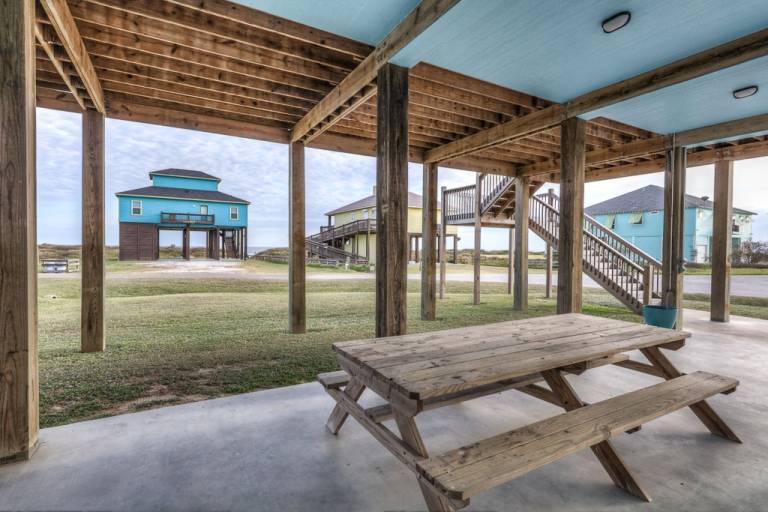 Vacation home with barbecue | Beach view — photo 3