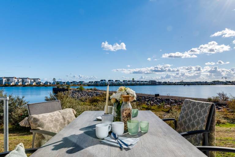 Strandnahe, barrierefreie Ostsee-Ferienwohnung "SeaLove1" direkt am Wasser — photo 2