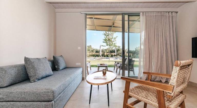 Holiday apartment with patio & yard | Next to the beach | Pets allowed — photo 2