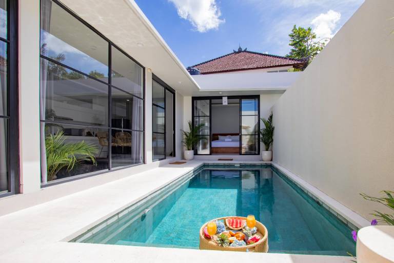 Letto 2 - City Center Nearby! 2 BDR Pool and PS5! in Canggu