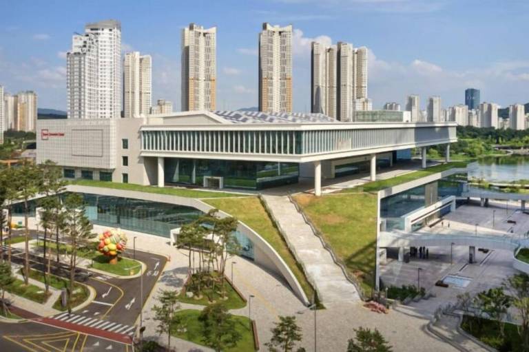 Hotel Insta Suwon