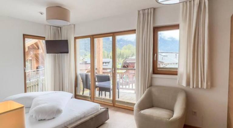 Apartment Luxus Chalet Poolblick - mit eigener Sauna by Interhome — photo 2