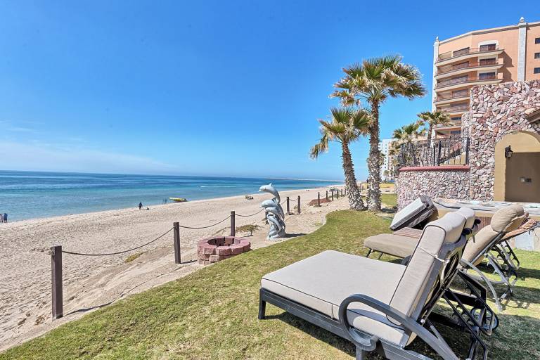 Villa Sandy Beach