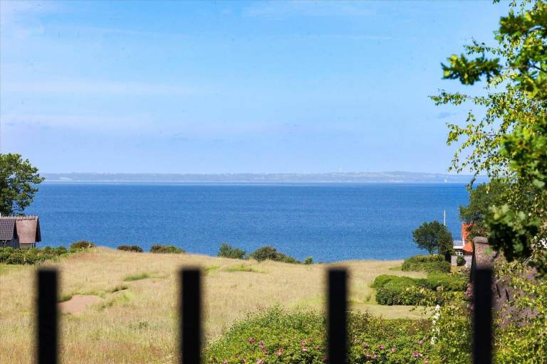 Fully equipped house with terrace, garden & barbeque | Sea view | Pets allowed — photo 3