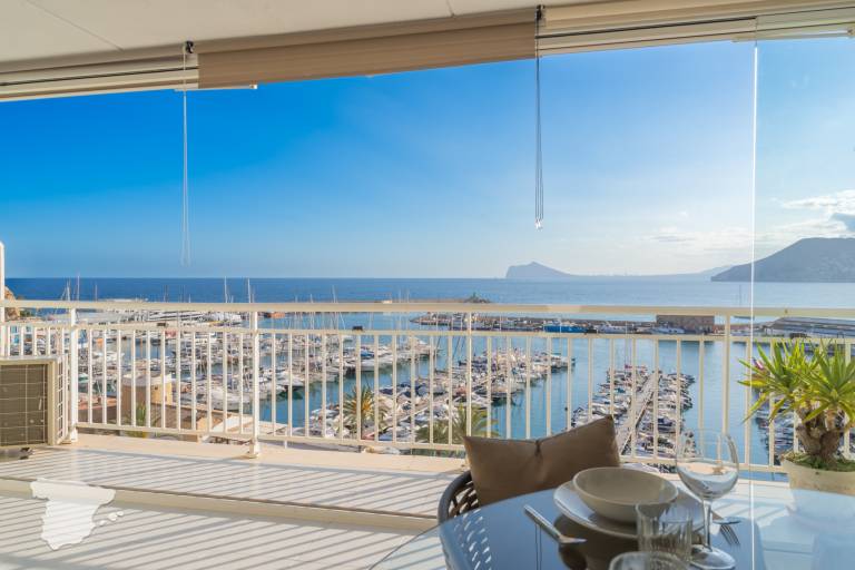 Apartment with terrace | Beach view — photo 2
