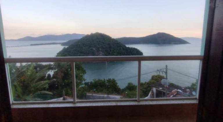 Vacation home with pool — photo 3