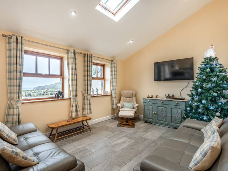 Children-friendly cottage with jacuzzi & grill | Beach view | Pets are welcome — photo 3