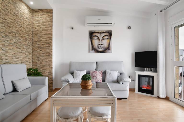 Fully equipped house with garden, private pool & patio | Mountain view | Pets allowed — photo 4