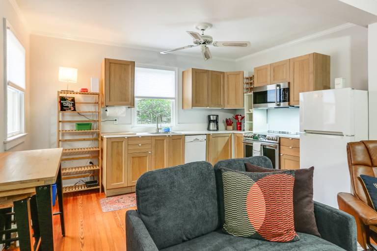 Walk Downtown Takoma Park Escape w Large Yard