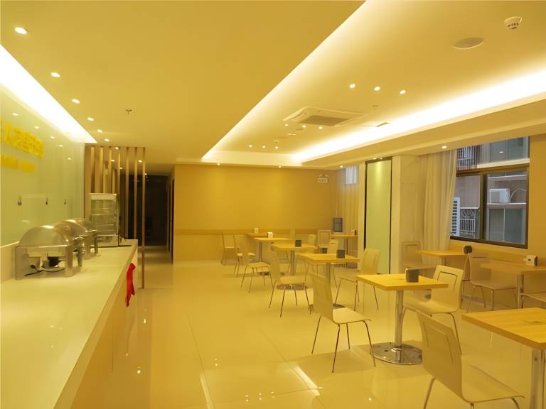 City Comfort Inn Huizhou Economic College Shuikou Huxi Avenue — photo 4