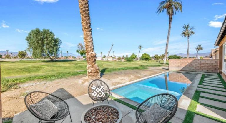 House with hot tub & pool | Good for workation | Pets are welcome in Indio, CA