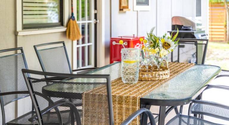 Vacation home with grill, terrace & garden | Pet-friendly — photo 2
