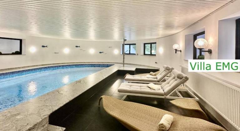 400 m&sup2; Villa