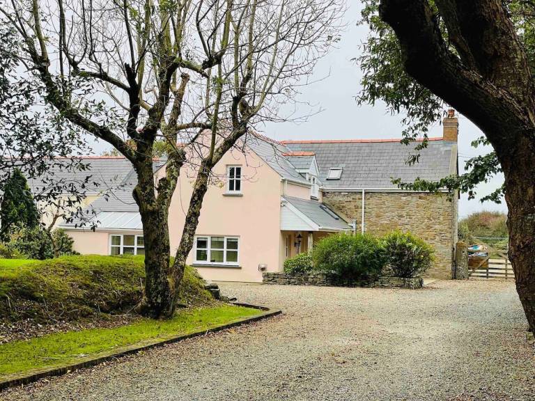 Cottage  Saint Ishmael's