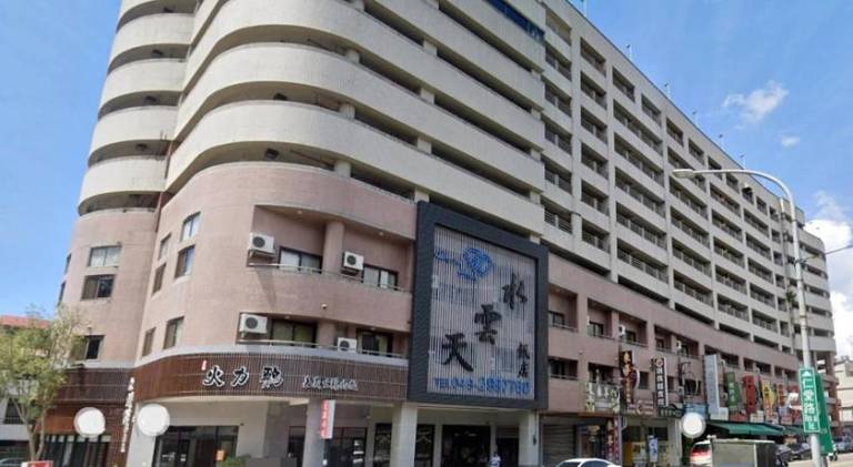 Crystal Hotel in Puli