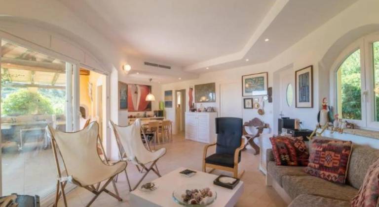 Villa with 2 rooms for 6 persons — photo 2