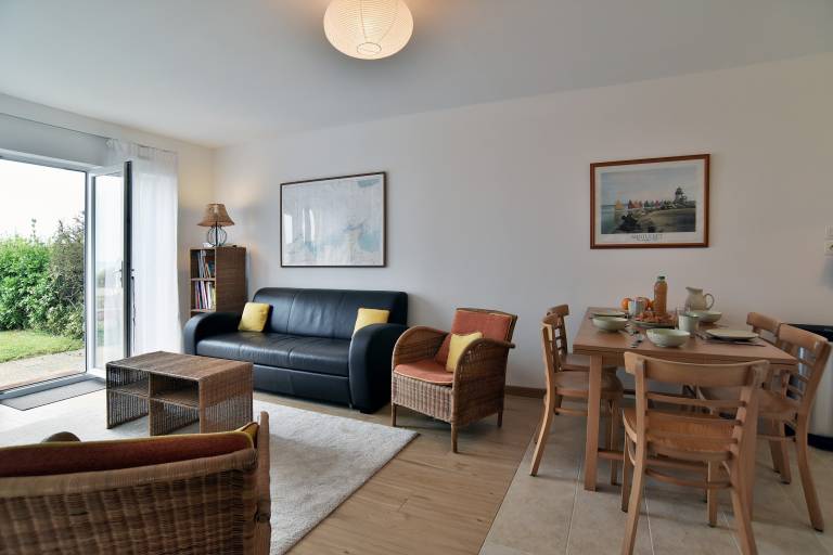 Apartment with garden | Sea view — photo 2