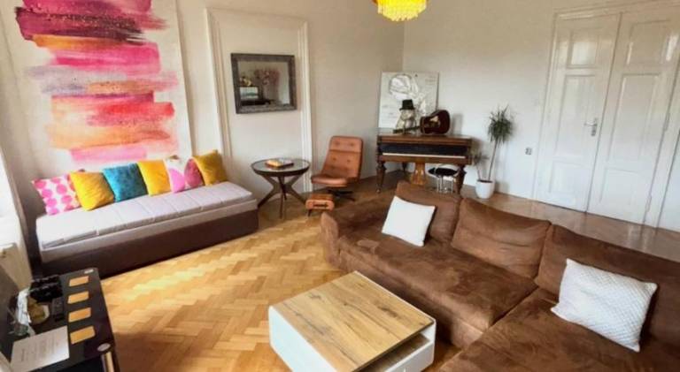 Apartment with yard & sauna | Near Wenceslas Square | Good for workation | Pets are welcome in Prague