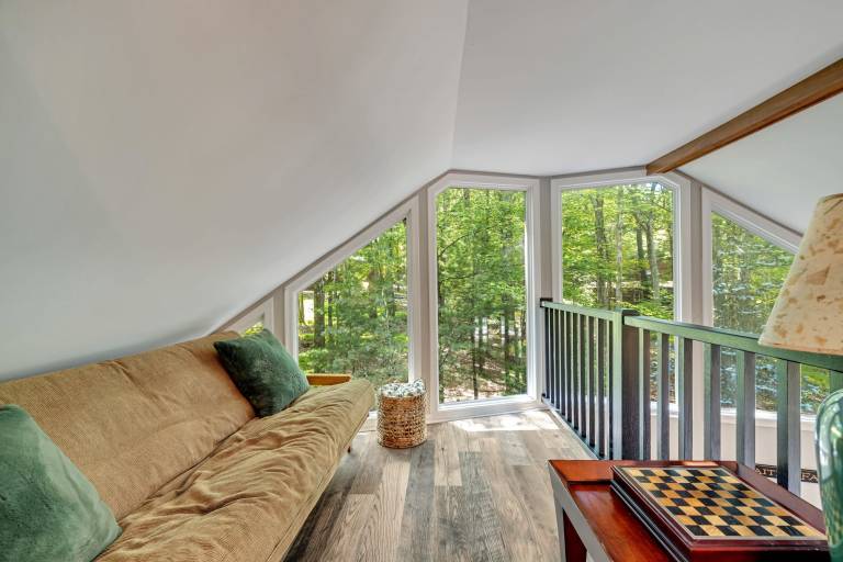 Family-friendly wonderful house with BBQ, private pool & fast internet | Lake view | Pets allowed — photo 5