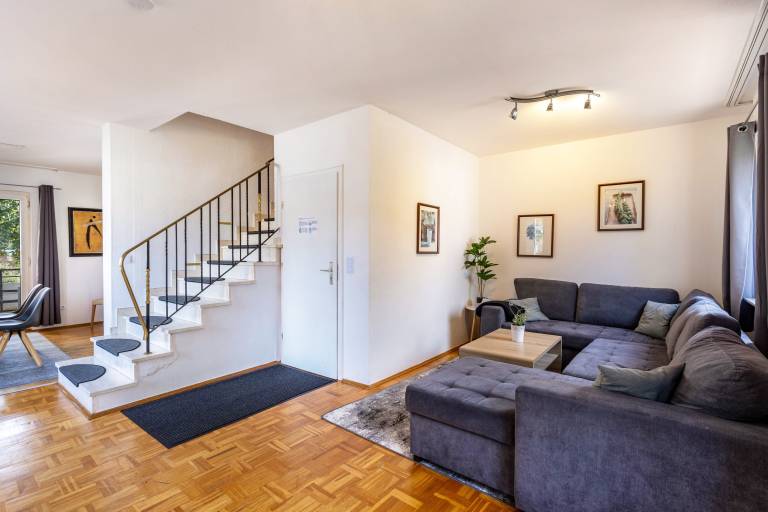 Rental apartment with terrace | Garden view in Kassel