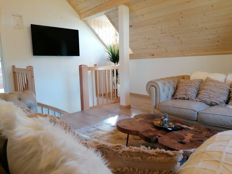 Vacation home with barbecue & terrace in Bayreuth
