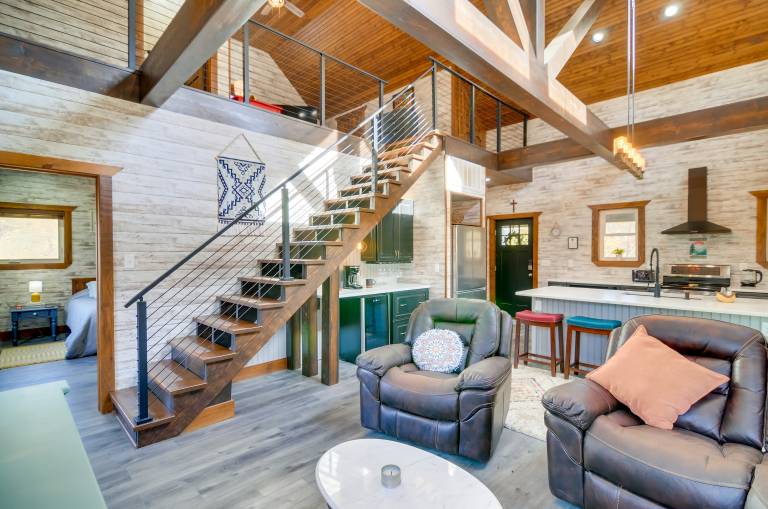 Hike & Climb: Pet-Friendly Red River Gorge Cabin! in Kent, KY