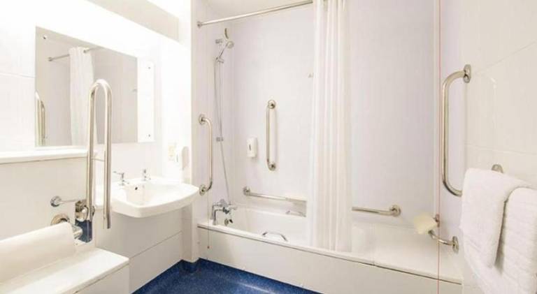 Travelodge Sheffield Richmond — photo 4