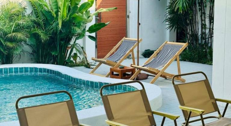 Majestic Residence Seaside villa Private beach in Pattaya