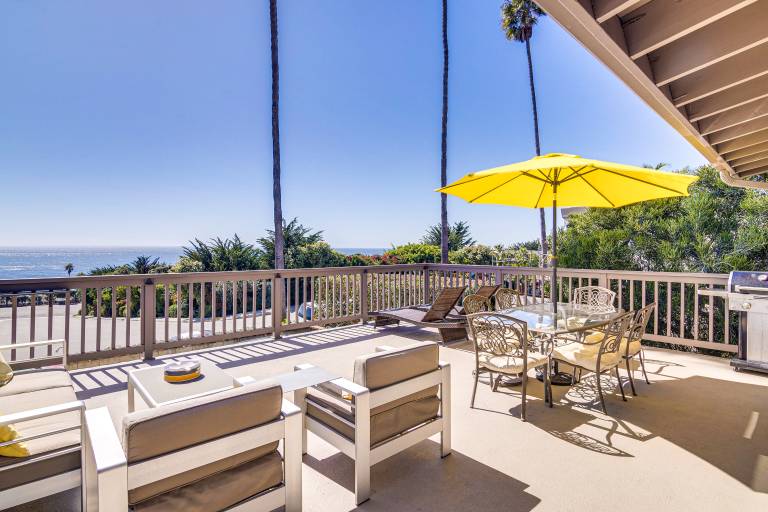 Stroll to Shore: Snowbird Haven in Malibu — photo 3