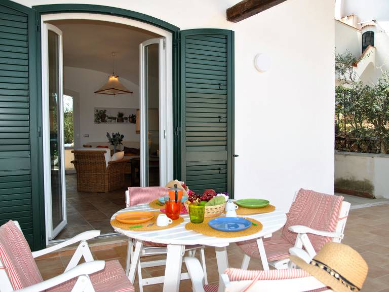 House with terrace, yard & grill — photo 4