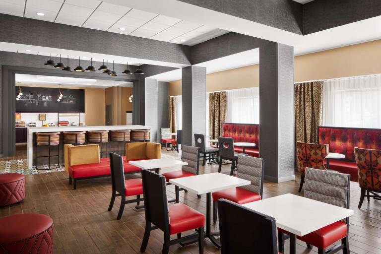 Hampton Inn & Suites Charlotte Steele Creek — photo 5