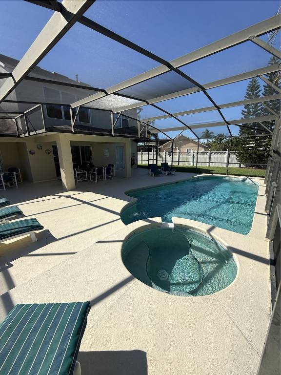 Children-friendly wonderful vacation home with jacuzzi & private pool | Pets allowed — photo 3