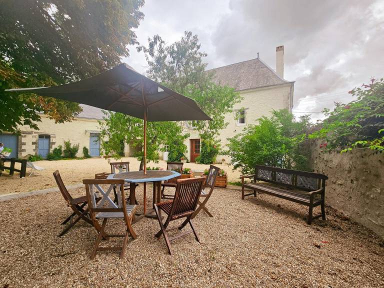 Pleasant cottage with private pool & garden | Pets allowed — photo 4