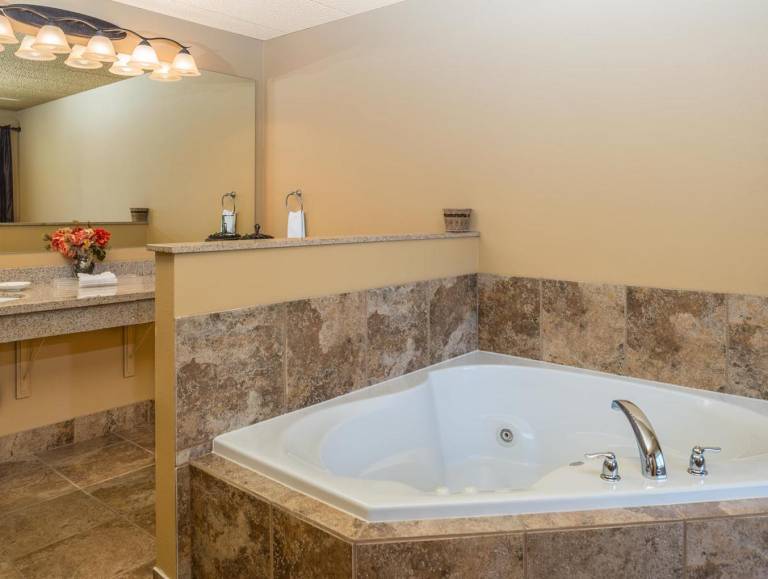 Sunset Inn & Suites — photo 2