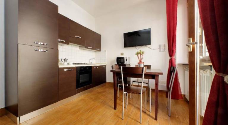 Apartment with 1 room for 4 persons — photo 2