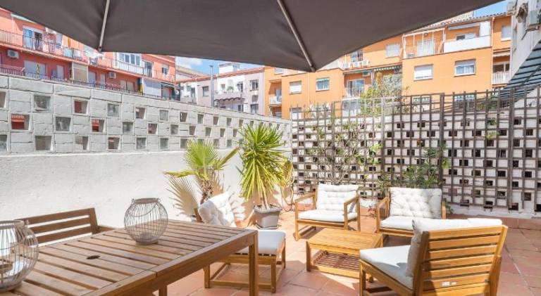 Rental apartment with terrace | Next to Magic Fountain of Montjuïc — photo 2