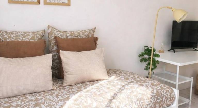 Holiday apartment with 1 room for 2 persons in Aubiere
