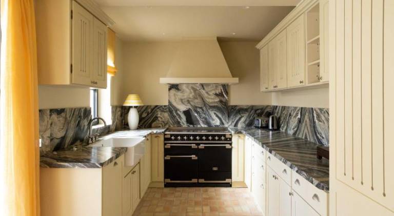 Beautiful villa with pool | Pet-friendly — photo 4