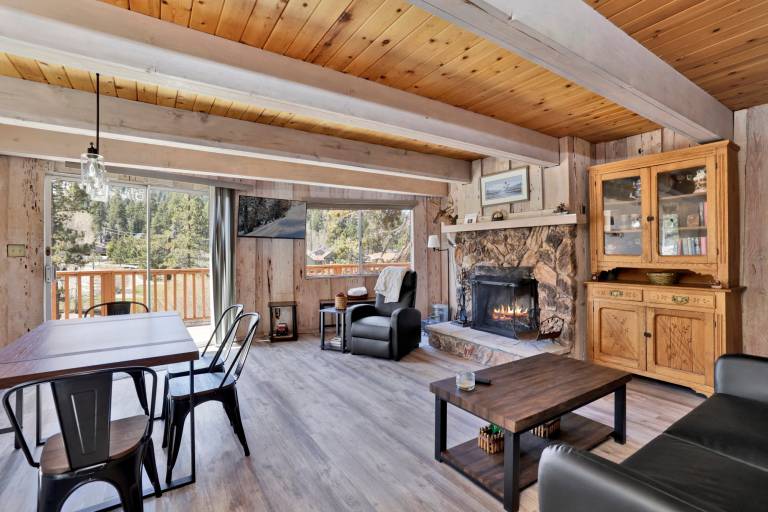 Cabin | Lake view — photo 2
