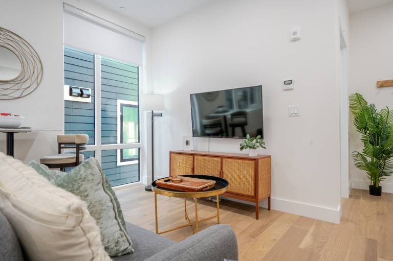 HIC38404 Luxury Boston Landing Studio – Walk to MBTA & Rooftop Lounge — photo 4