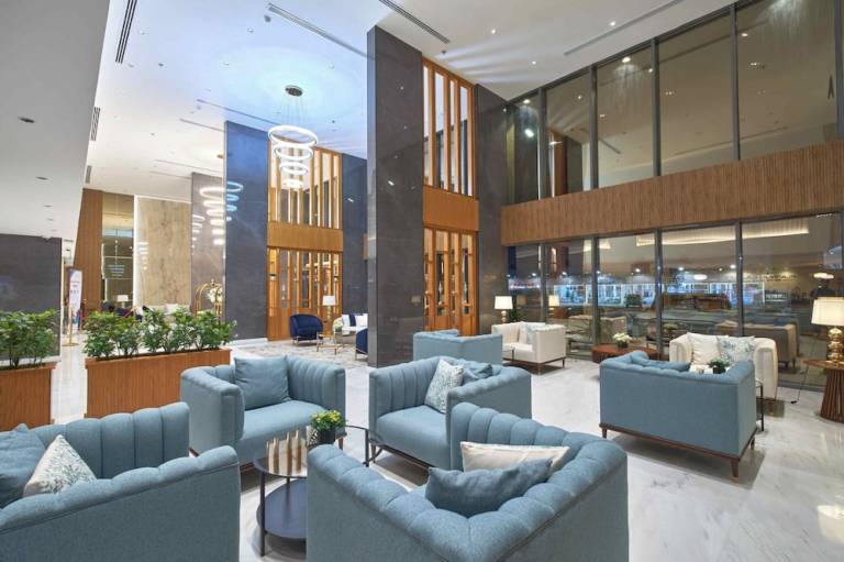 Platinum Hotel