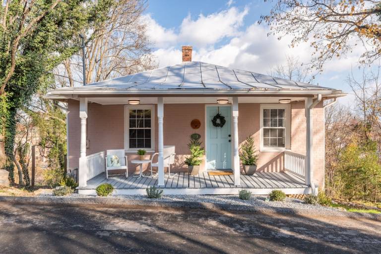 Cabin  Staunton