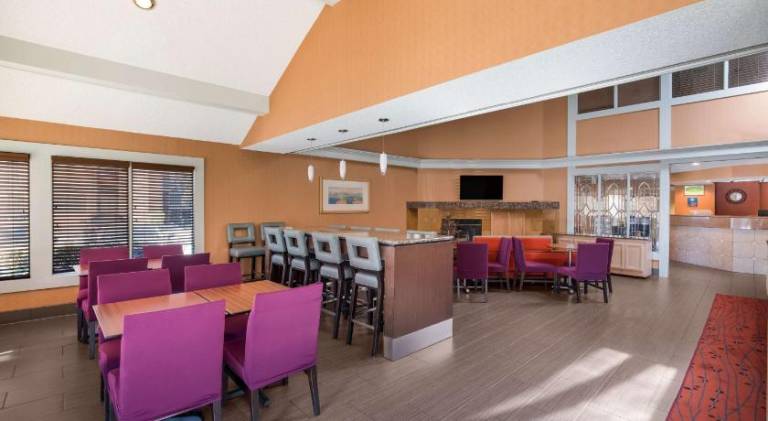 SenS Suites Livermore, SureStay Collection by Best Western — photo 4
